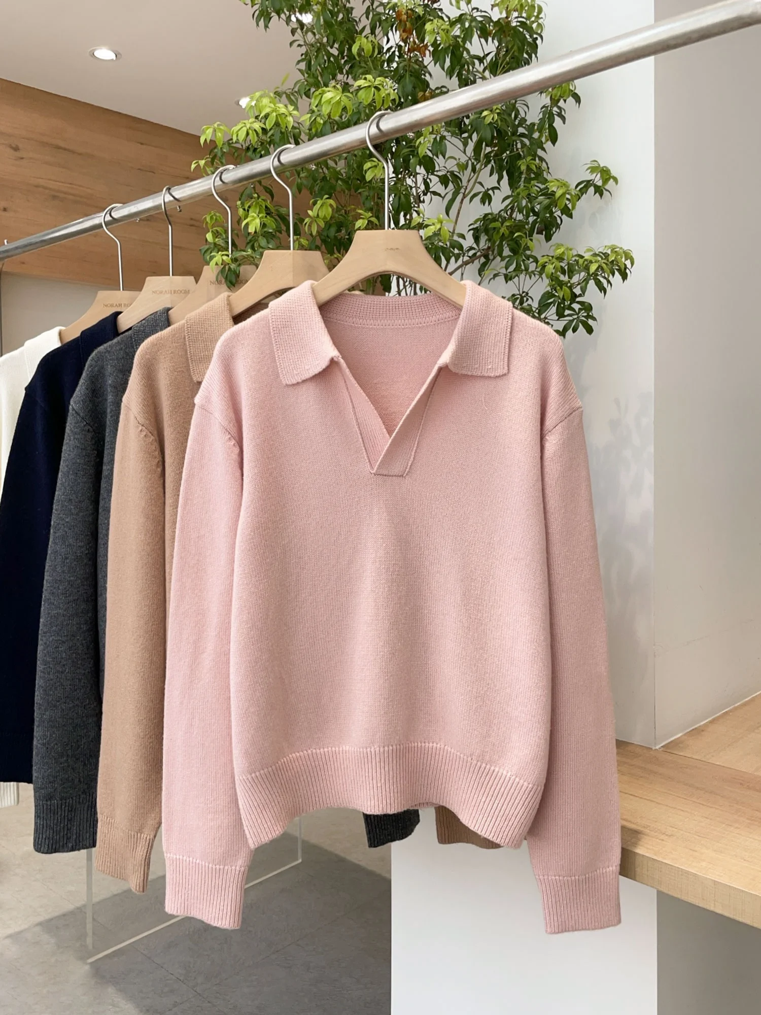

Wool Knitwear V-Ne Sweater Five Colors Autumn 2025 Loose Fit Casual Sle Ladies Faion Pure Wool Blend Long Sve