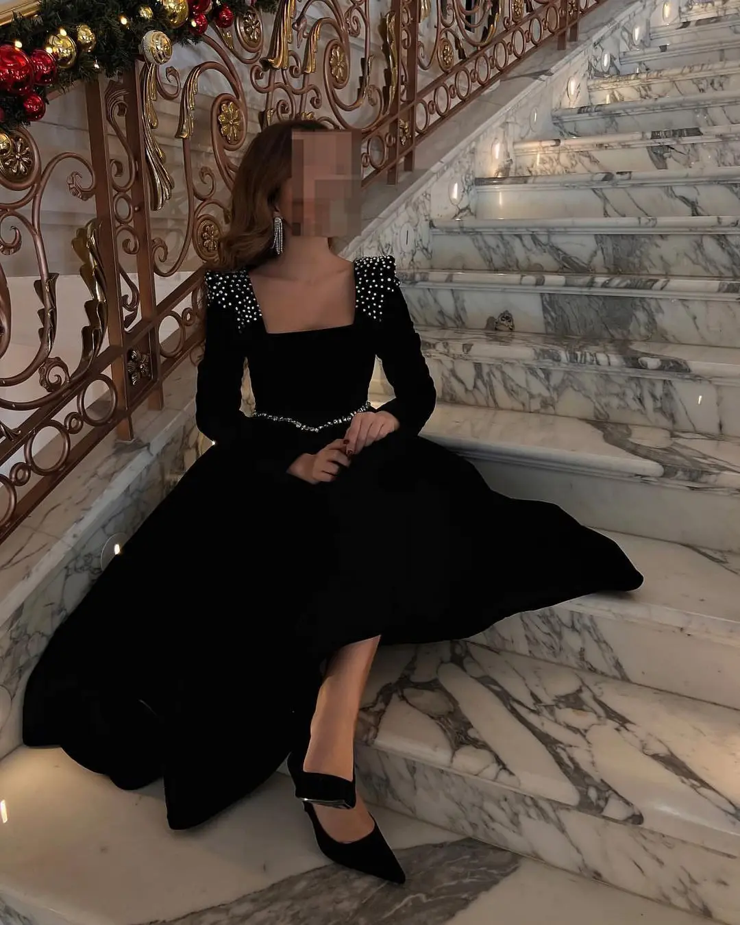 Special Occasion Long Sleeves Prom Dresses Black Velvet Crystals Evening Dress Saudi Arabia Women Wear Wedding Party Gowns