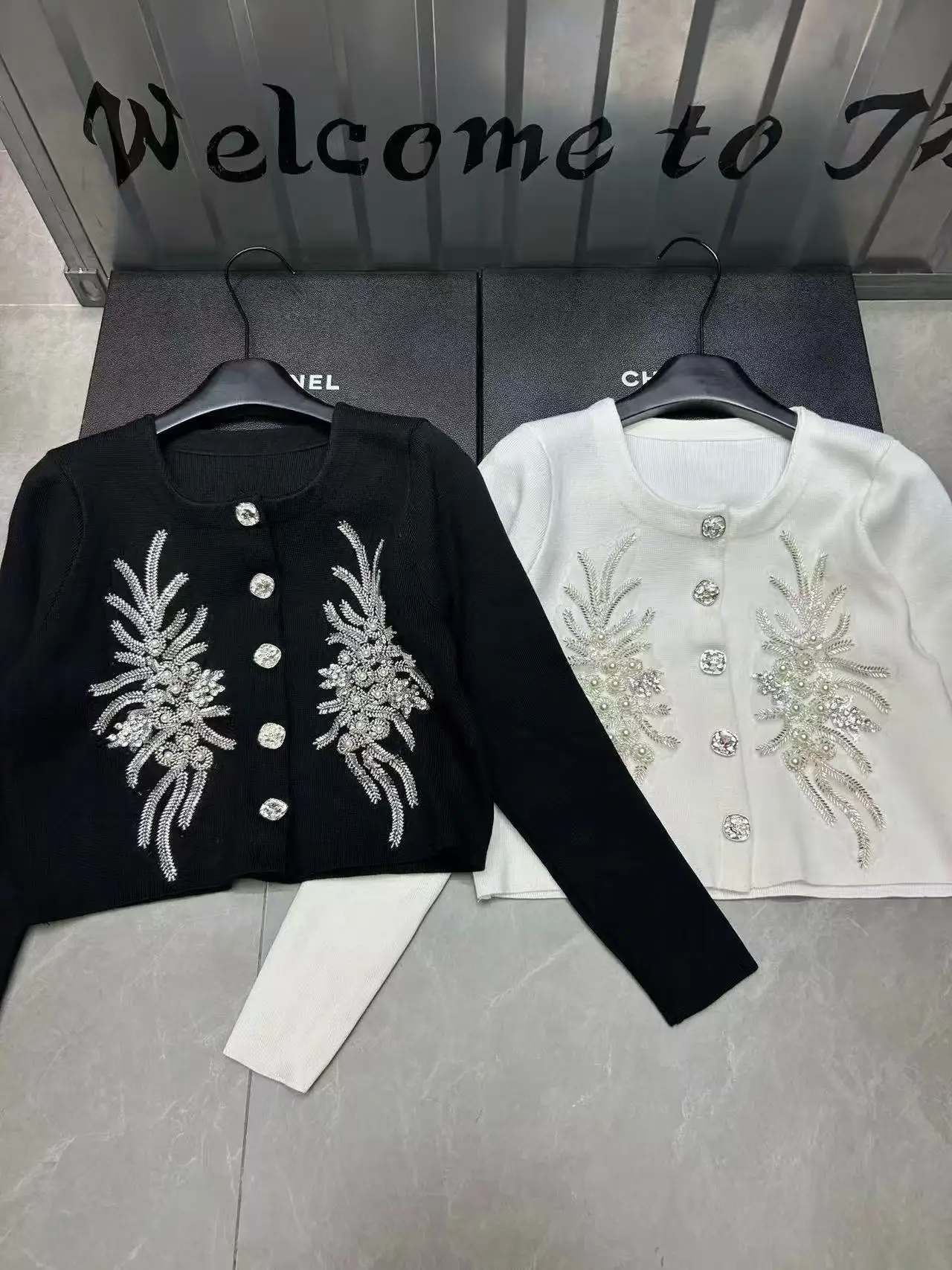 

New Fashionable Elegant Luxury Heavy Industry Beading Knitted Cardigan Women Autumn Winter Single Breasted Sweater Jacket C25