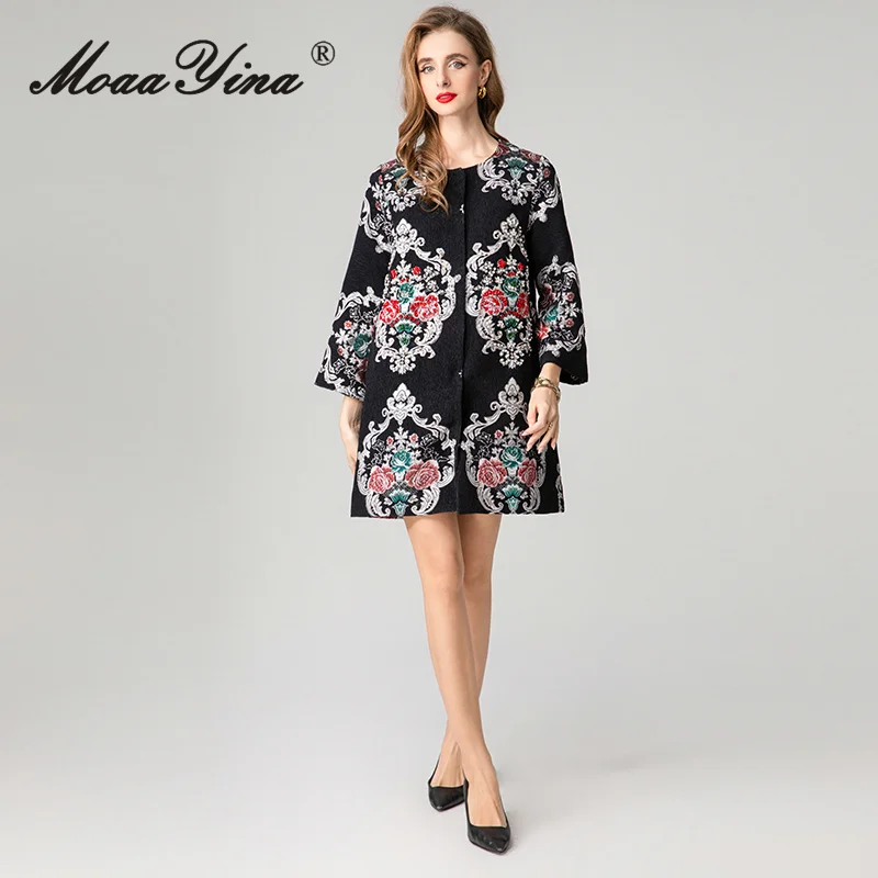 

MoaaYina new fashionable round neck long sleeved jacquard nail bead windbreaker coat 2025 autumn and winter women's