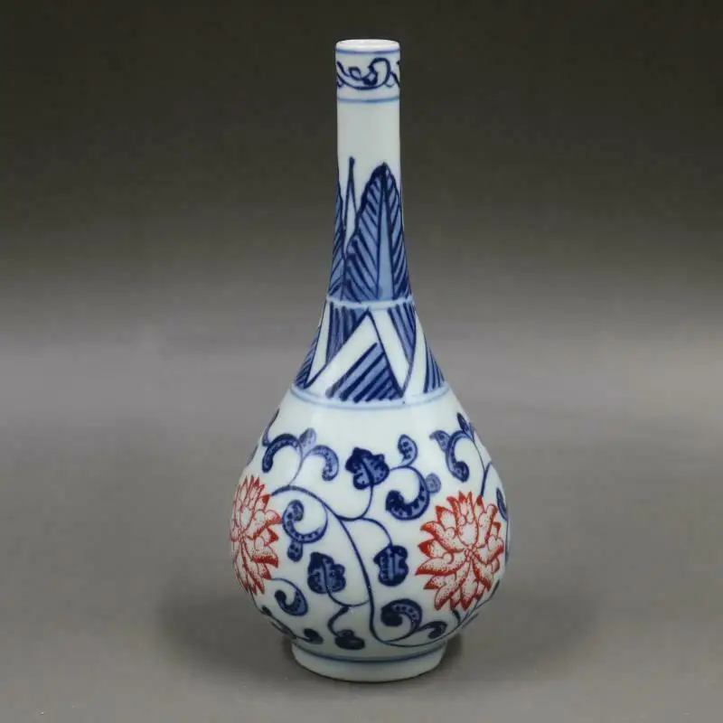 Chinese Blue and White Porcelain Qing Qianlong Red Glaze Lotus Design Vase 5.7