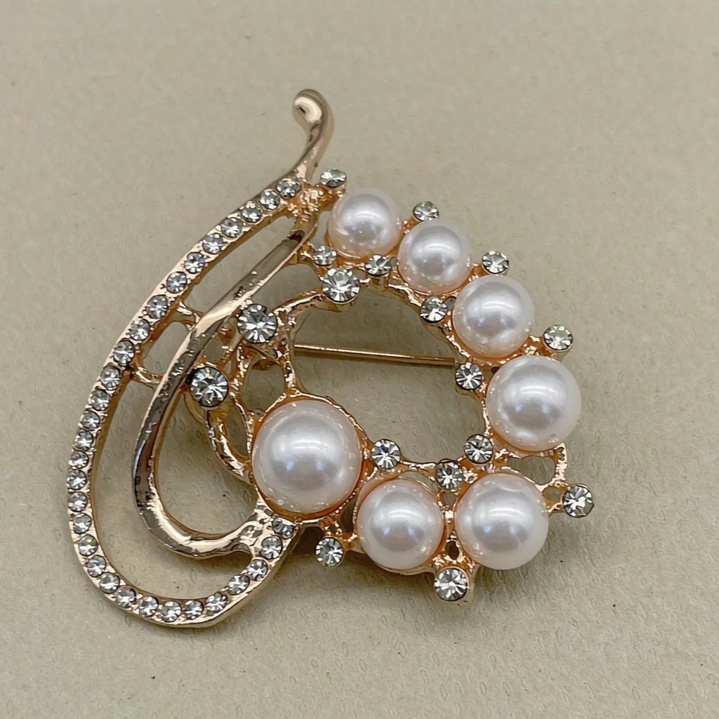 New Hidden Buckle, Unique Fashion Accessory, Decorative Buckle, Ins-Style Distinctive Theme Brooch, Anti-Exposure Gadget, Clothing Buckle, Niche, Shoe Accessory, Commuting, Wedding Guest Brooch, Versatile, Couple, High-End, Decoration, Minimalist, Shoe Embellishment, Shoe Badge, Lapel Pin, Clothing Embellishment
