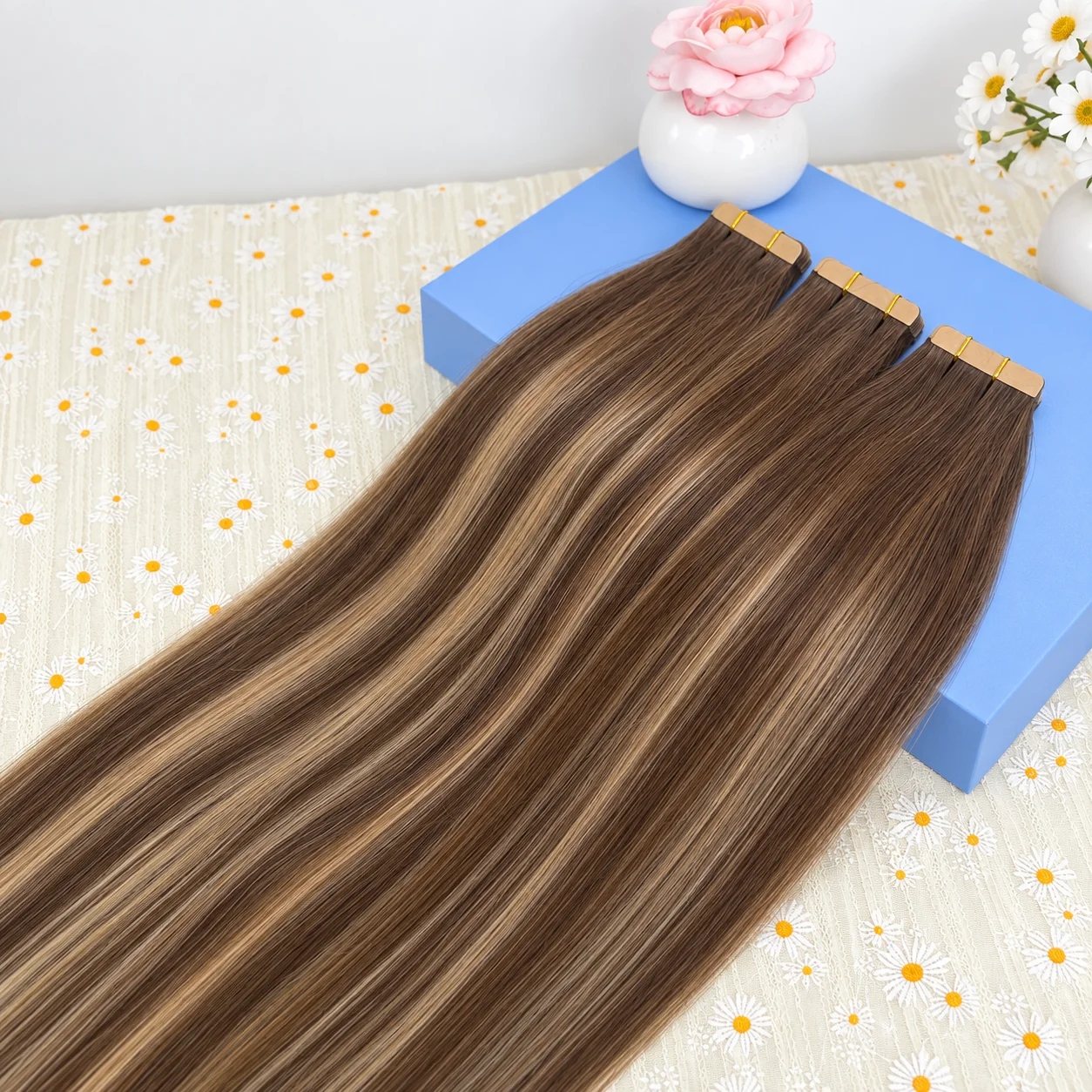 Tape In Hair Extensions Remy Human Hair 21 Pcs Per Pack T4 27 P4 Brown Highlight Blonde Straight Seamless Skin Weft PU Tape Hair For Women