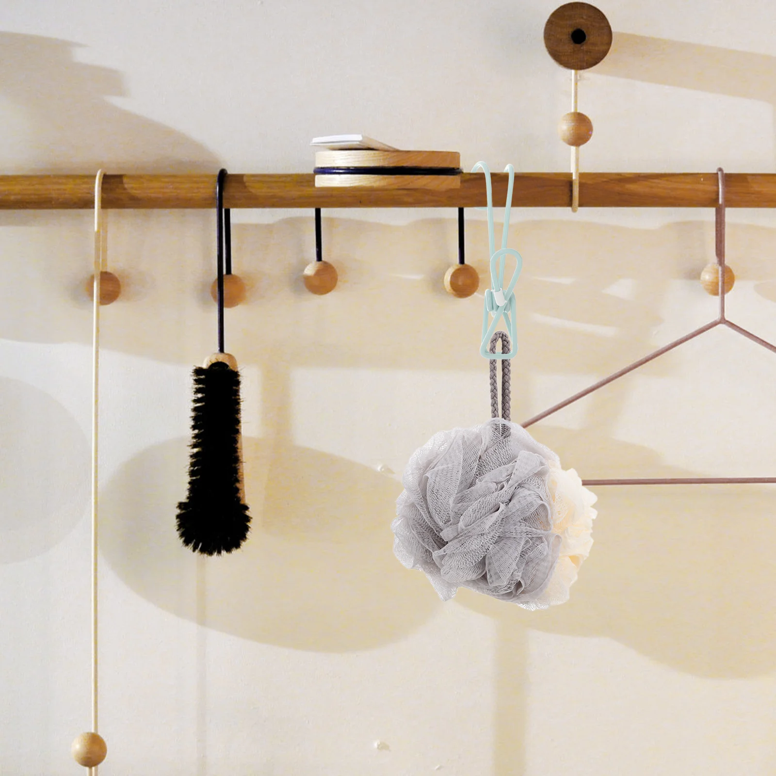 

6Pcs Windproof Clothespins Non-Slip and Windproof Design for Secure Clothes Drying Suitable for Underwear Socks Towels Skirts