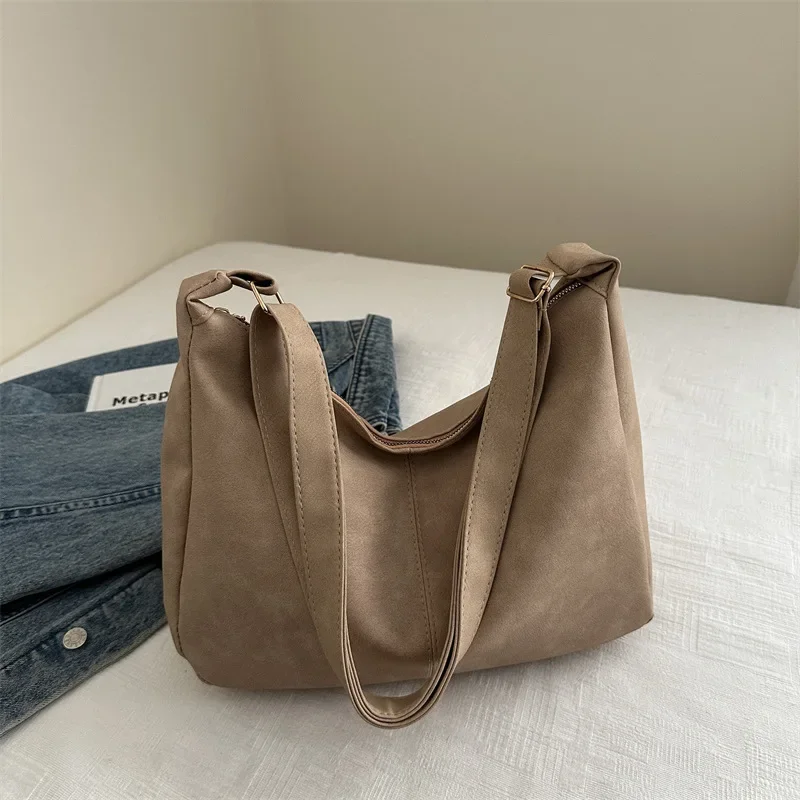 

Large capacity soft surface personalized solid color casual tote shoulder bag