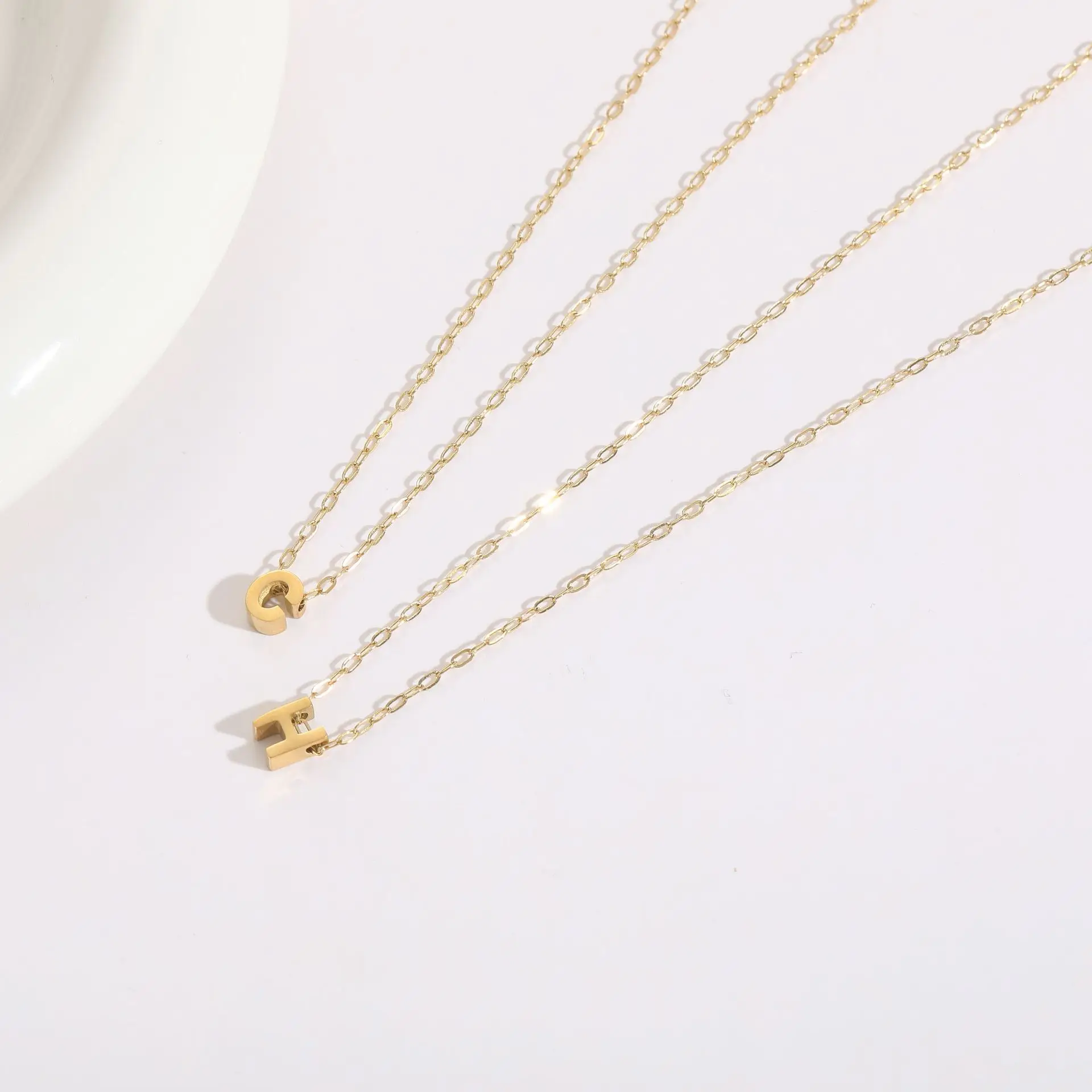2023 New Fashion Women Ins 26 Initial Letter Pendant Paper Clips Chain Necklace Women Simple Letter Pendant Necklace Jewelry image 3