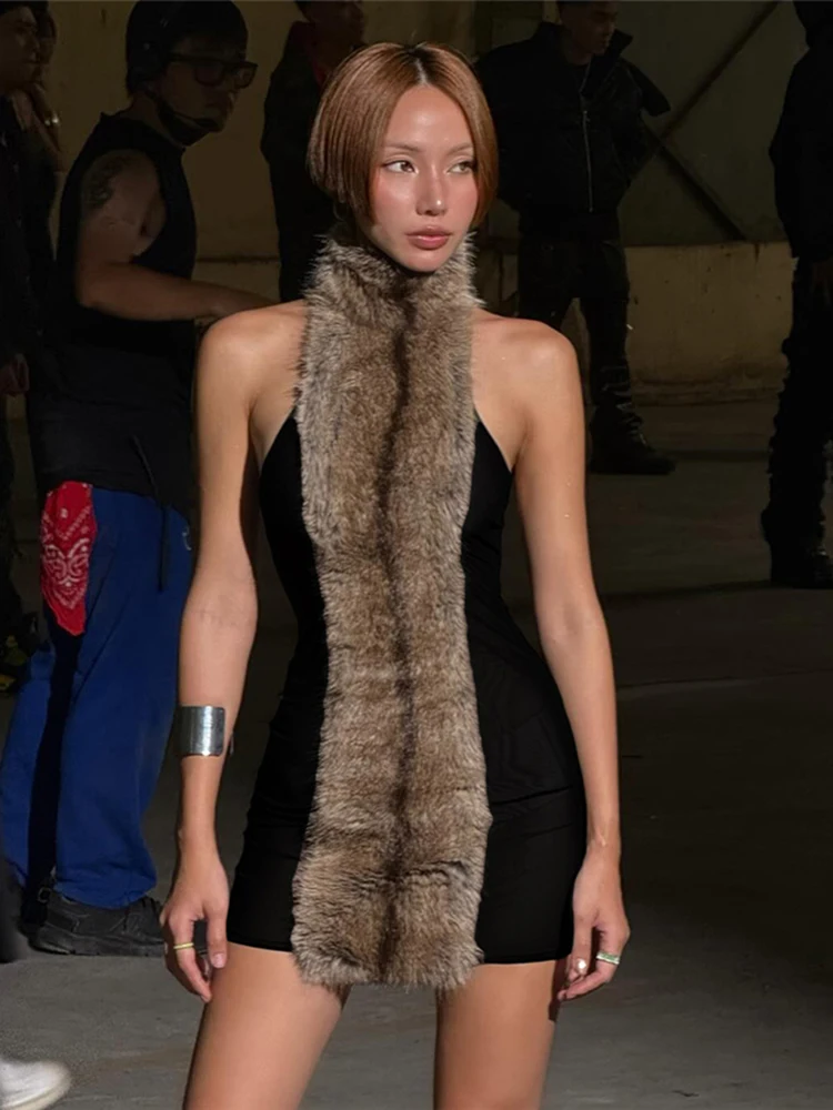 Nibber Rückenfreies Flusen-Patchwork-Kleid für Damen, Neckholder, Rollkragen, schulterfrei, dünn, pfirsichfarben, Hüfte, Hottie, High-Street-Style, figurbetont