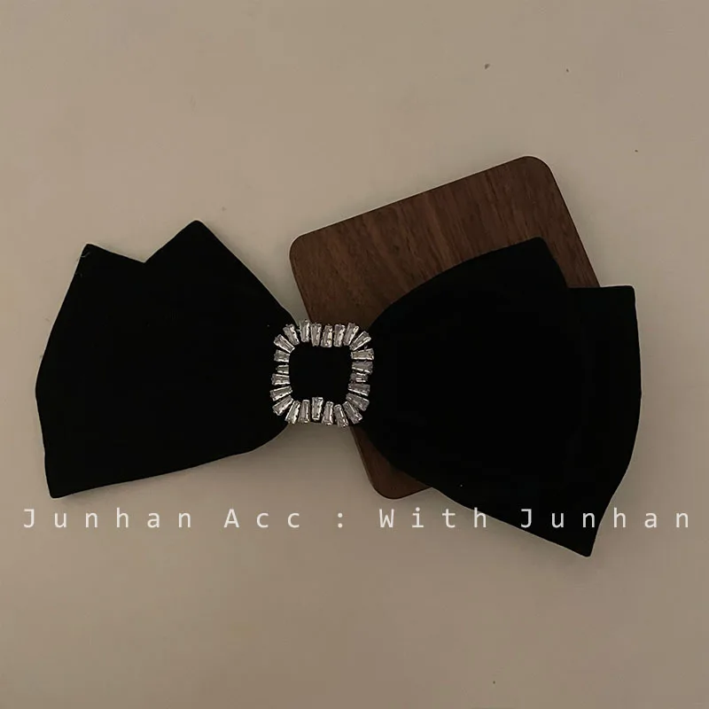 South Korea INS temperament, high sense of design, black velvet gray acrylic bow hairpin BB clip hair accessories