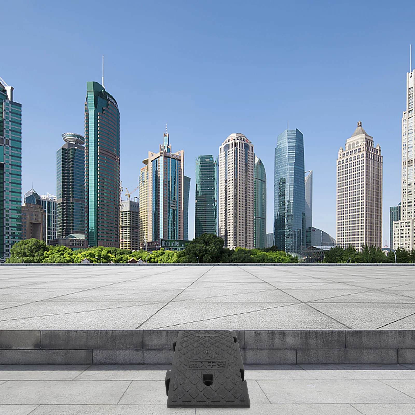 

Plastic Outdoor Use Slope Ramp Cushion Anti Slip Diamond Texture Stable Base Car Use Portable Lightweight Ramp Mat