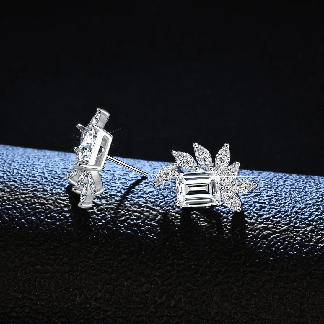 18K Gold Earrings for Women, Four Claw Platinum PT950 Earrings, Grandmother Green Tree Leaf Shaped Moissani Diamond Earrings