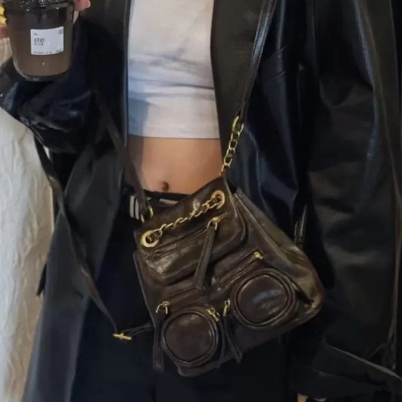 حقيبة ظهر ريترو بسلسلة متعددة الجيوب حقيبة ظهر صغيرة من الجلد حقيبة ظهر صغيرة عصرية راقية متعددة الاستخدامات فاخرة Mochilas Mujer Chic 2025 #3