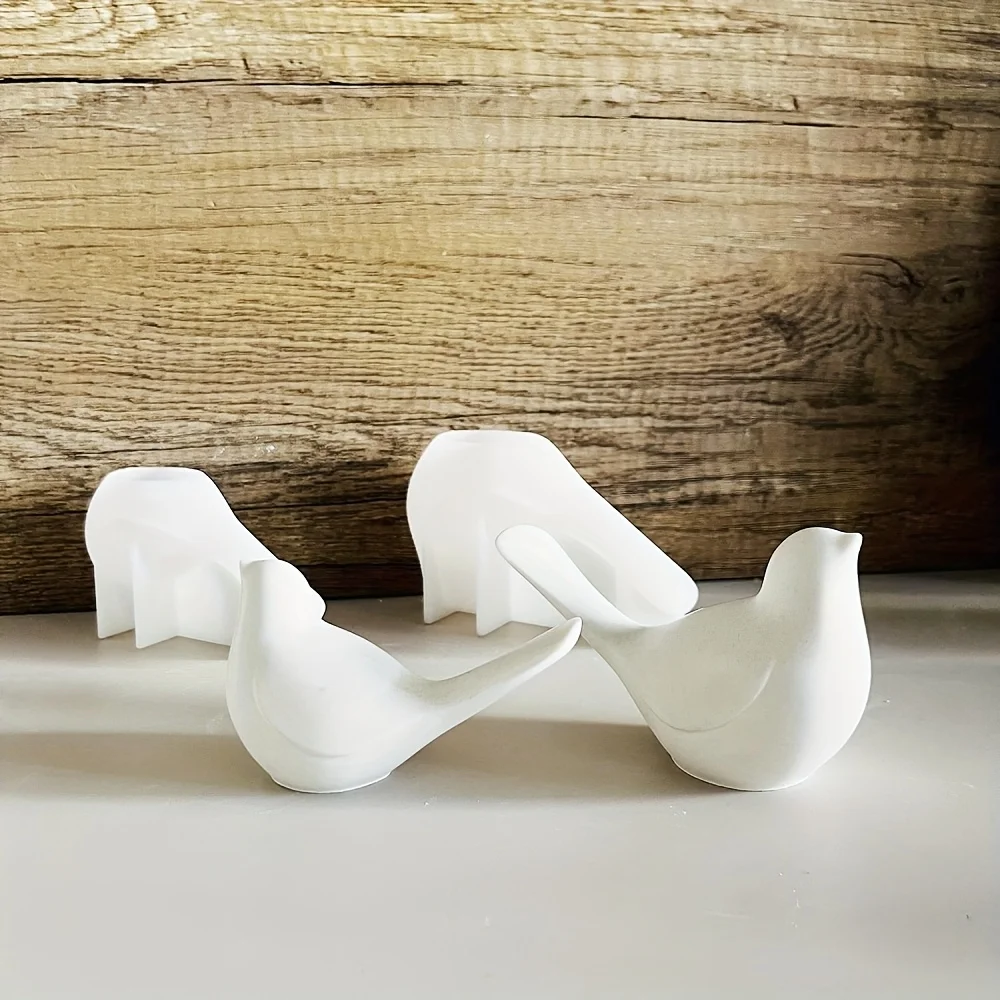 Silicone bird mold, suitable for plaster, concrete, and resin casting—perfect for creating unique tabletop ornaments, artistic