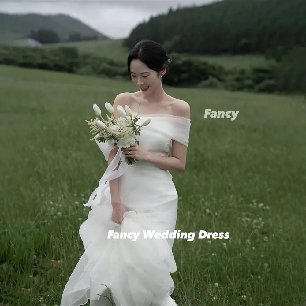 يتوهم أنيقة الأورجانزا حورية البحر كوريا حديقة فساتين الزفاف للنساء صور الزفاف تبادل لاطلاق النار عارية الذراعين فستان زفاف مشد مخصص