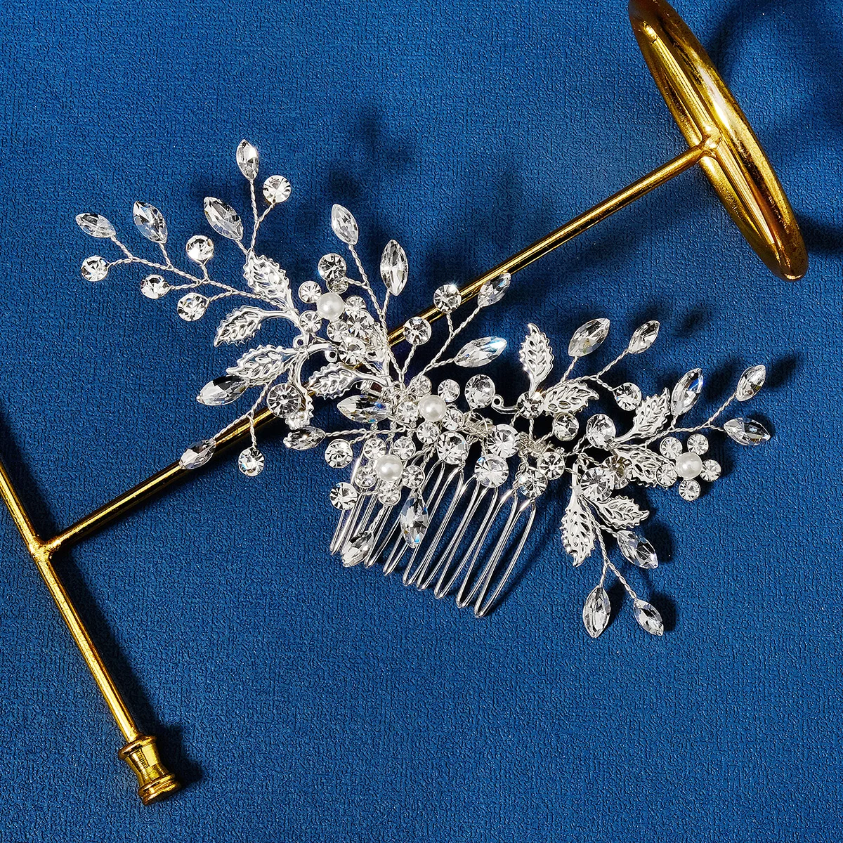 Neuer Haarkamm aus Silberlegierung, handgefertigte Perlen, Strasssteine, modischer Metall-Kopfschmuck, elegantes Haarschmuck-Accessoire für Frauen – Detail 13