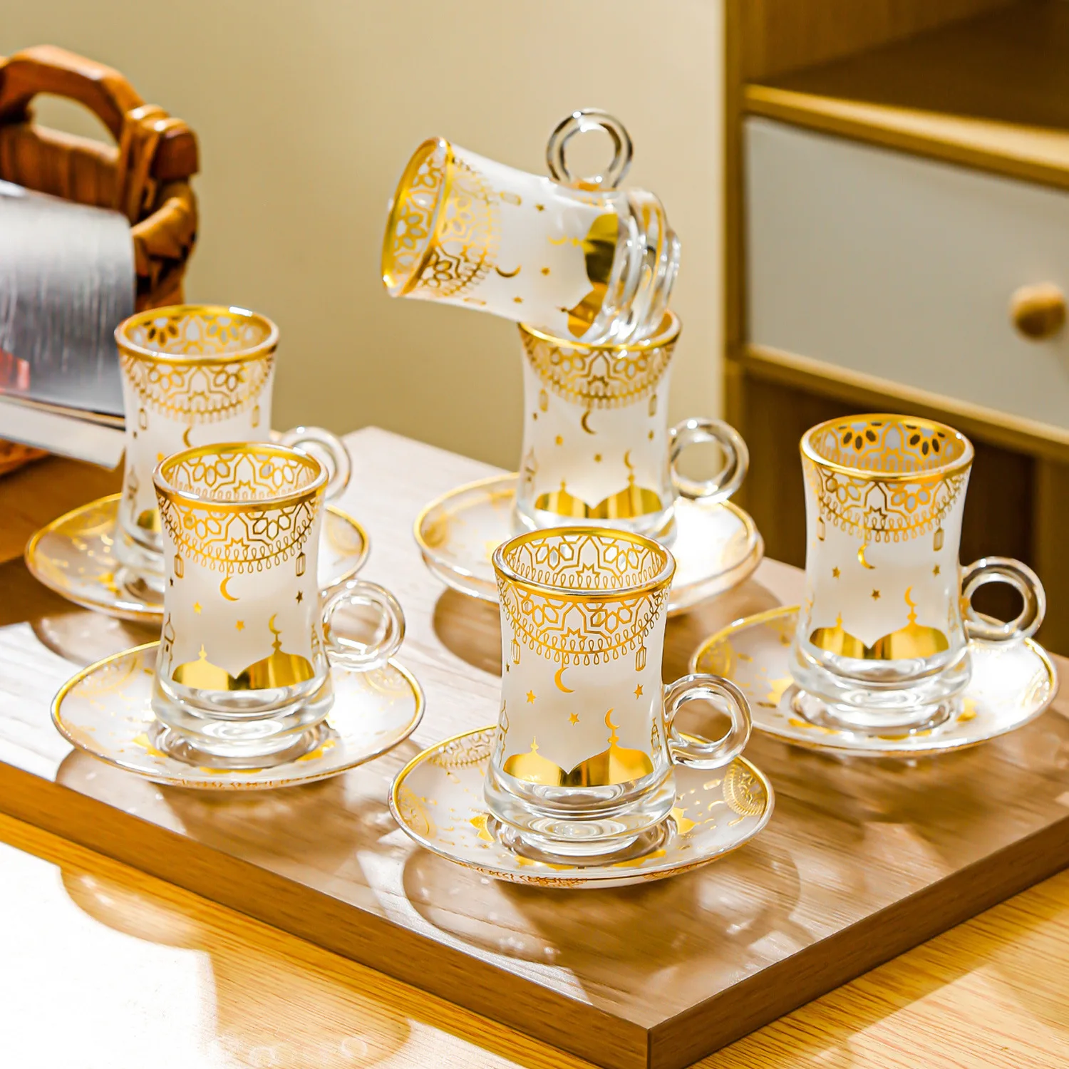 Creative Transparent Gold Stamping Embossed Glass Latte Tea Coffee Cup with Saucer