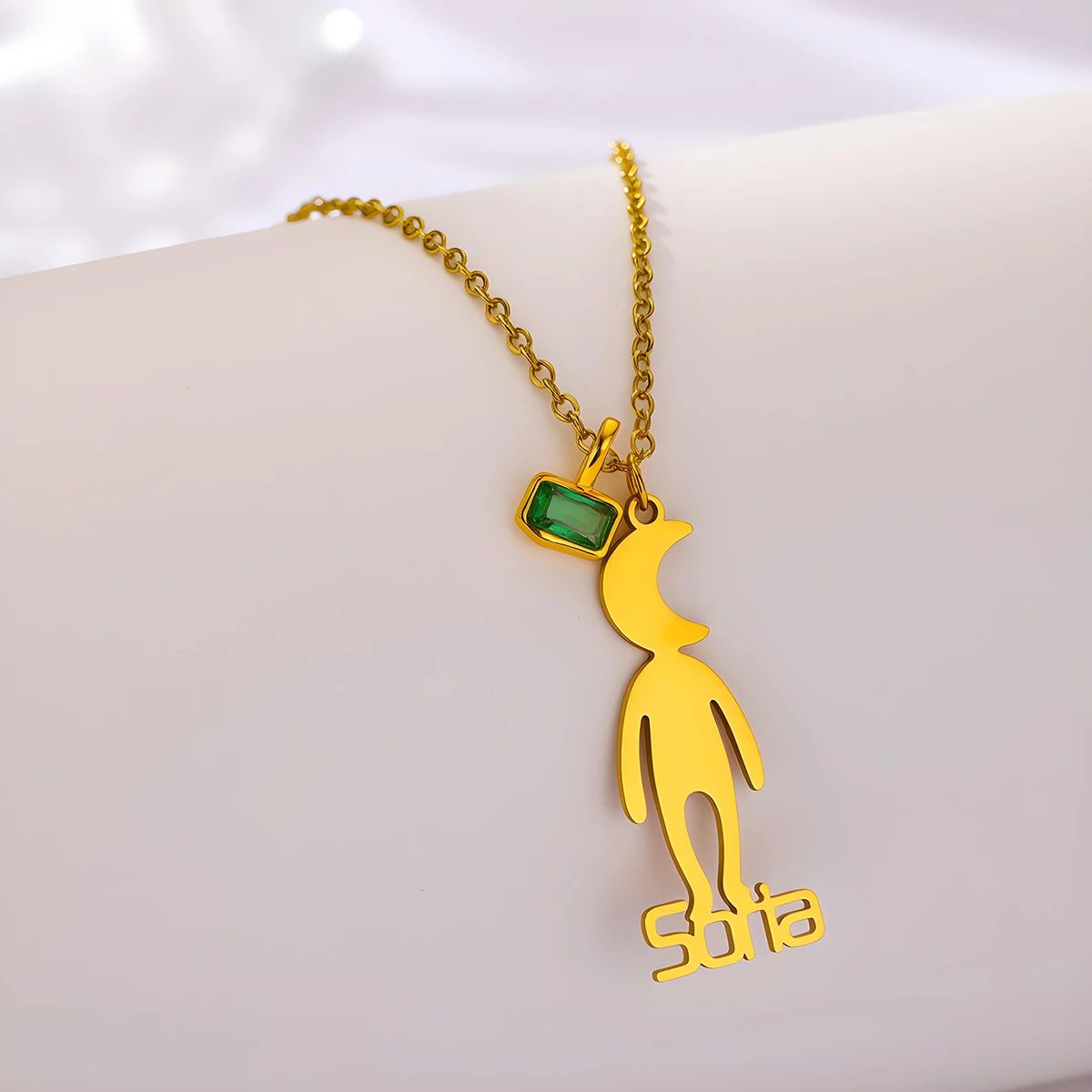 

Chandler Custom Name Stainless Steel Moon Figure Pendant Necklace Women Wiccan Magic Amulet Jewelry