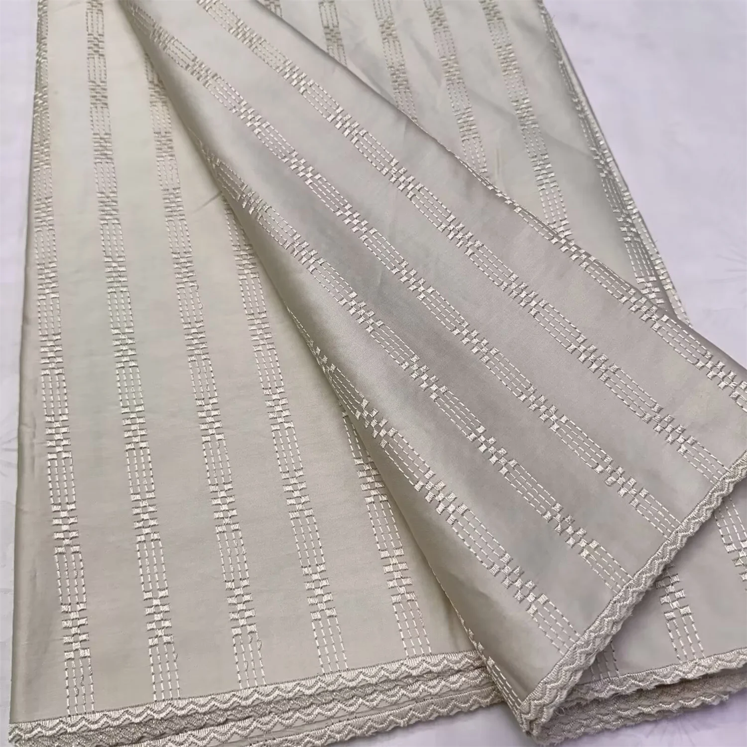 

Роскошная однотонная кружевная королевская кружевная оригинальная 100% австрийская хлопковая африканская польская ткань с вышивкой, швейцарская вуаль, кружевная швейная одежда для пар