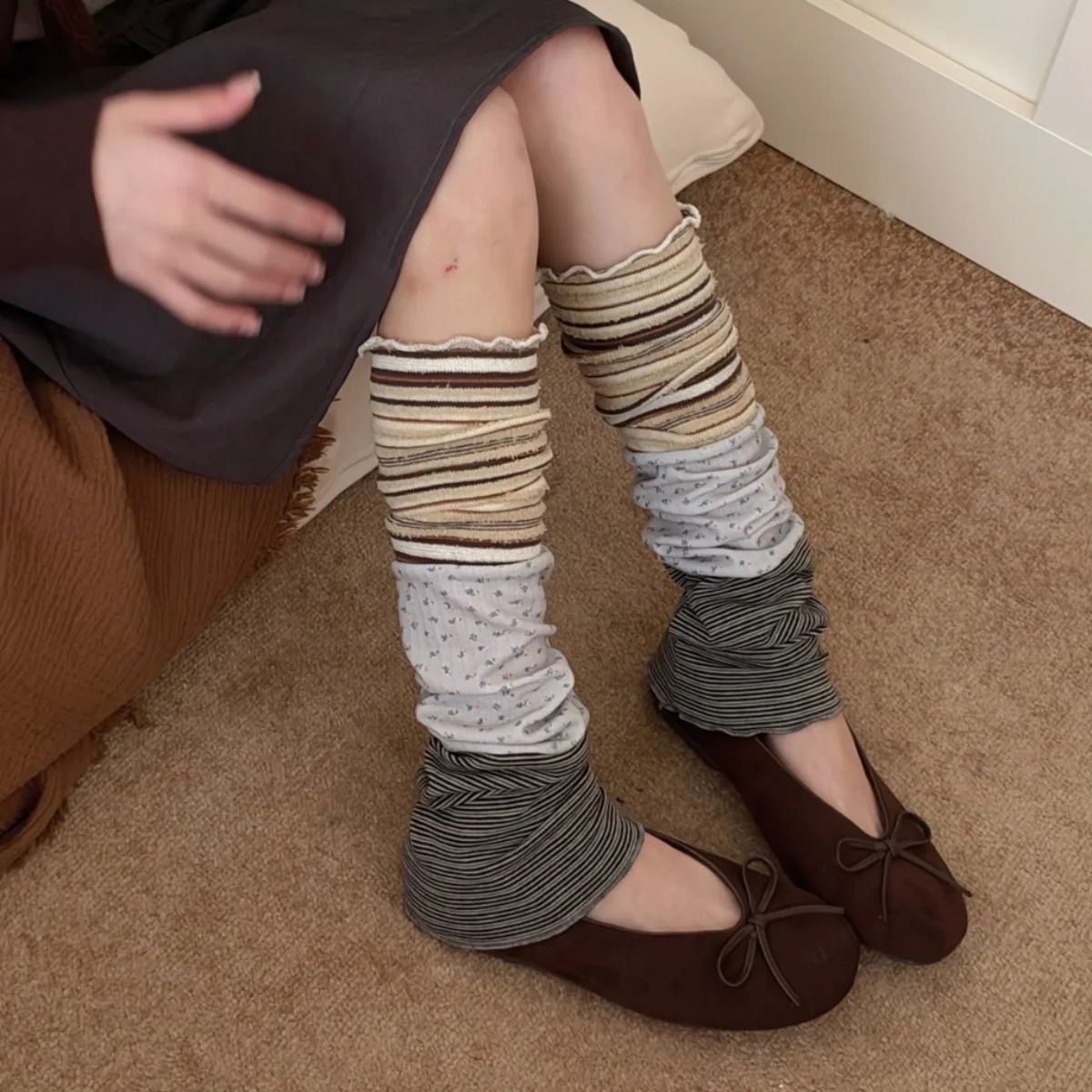 2026 Autumn and Winter New Leg Warmers Japanese Floral Splicing Leg Cover Calf Socks Striped Leg Warmer Women Knitted Foot Cover