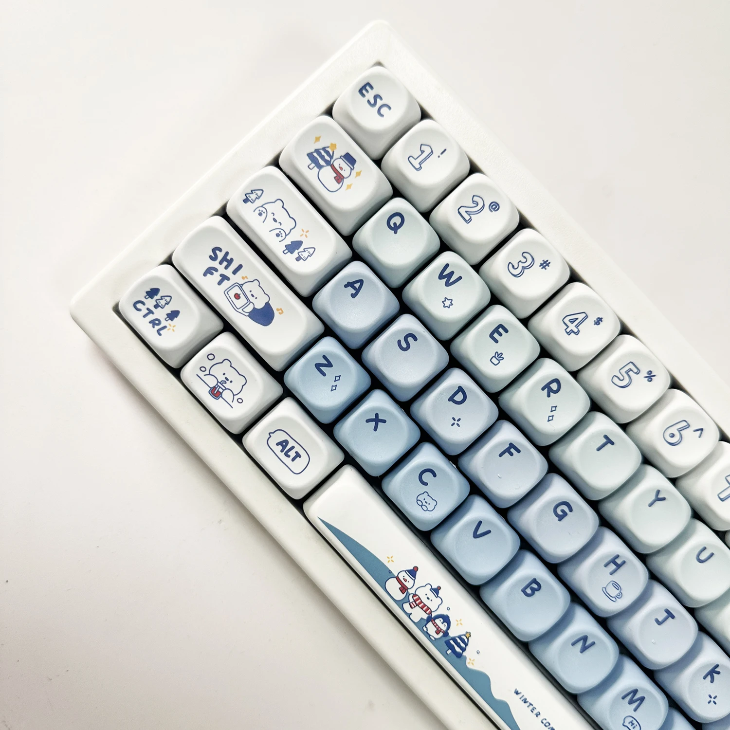 ZUOYA 130 Key Winter Bear Theme PBT Keycap MOA Profile  sublimation Keycap For Gaming Mechanical Keyboard Keycap MX Switch