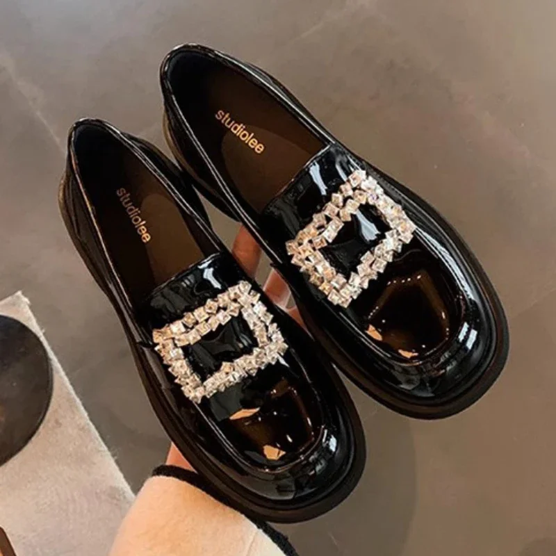 Women Pump New Sparkling Starry Sky Blingbling Diamond Buckle Round Head Thick Bottom Le Fu Style Small Leather Shoe Woman Shoe