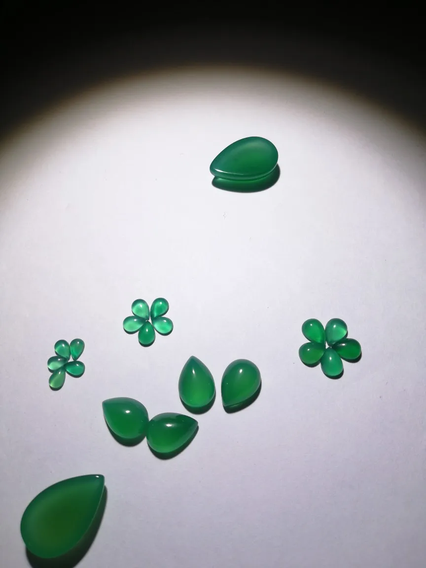 الجملة 10 قطعة الأخضر الوردي العقيق العقيق الخرز 10x14 مللي متر 12x16 مللي متر 13x18 مللي متر الكمثرى قطرة جوهرة كابوشون خاتم الوجه لصنع المجوهرات