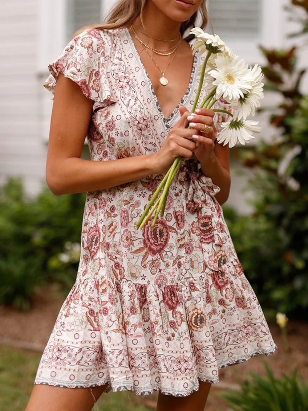 Mini vestido com estampa floral boêmio feminino, chique vintage, vestidos de praia boho, decote em v, manga curta, senhoras, verão