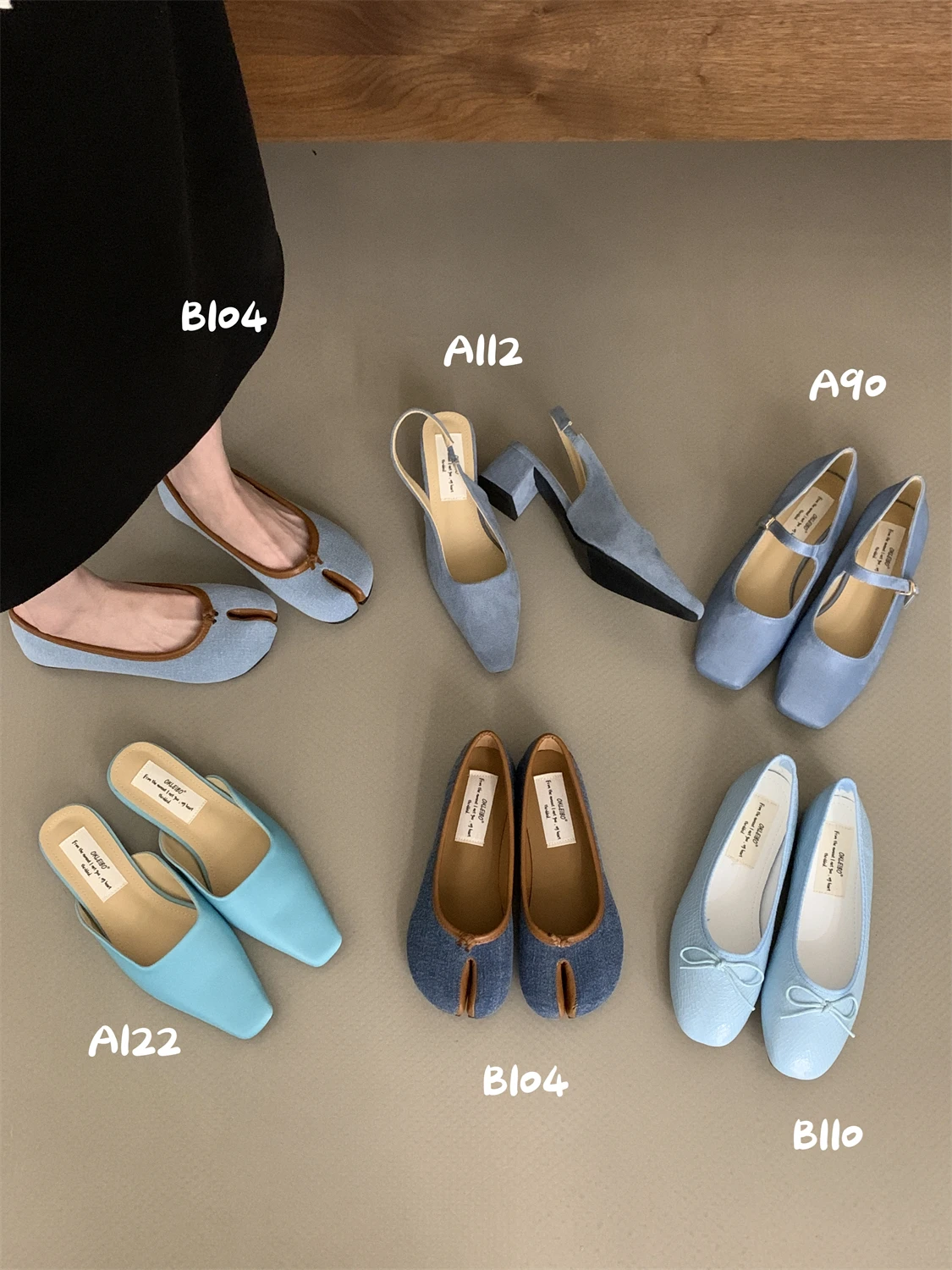 2024 Summer New Model Korean Blue Flat Tabi Ninja Split Toe Shallow Slip On Ballerinas Shoes Soft Flat Heel Dress Ballet Shoes