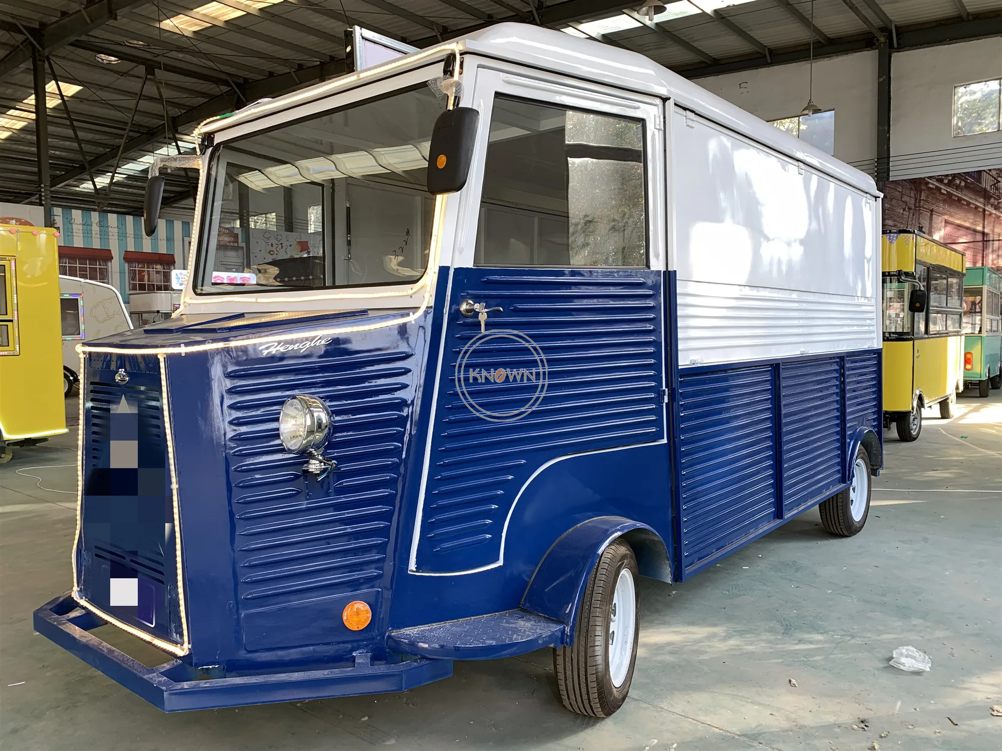 

Custom Food Truck Trailer Mobile Kitchen Full Equipments Coffee Ice Cream Cart Concession Food Truck Van