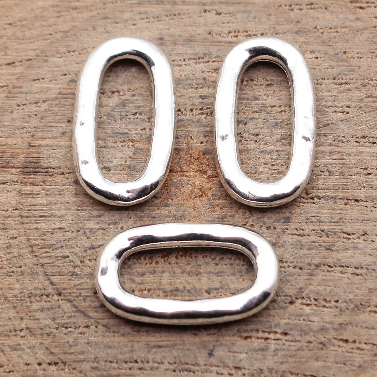 20pcs 17x9.9mm Antique Silver Color Hammer-Patterned Elliptical Circle Connector DIY Hand Crafts Jewelry Materials