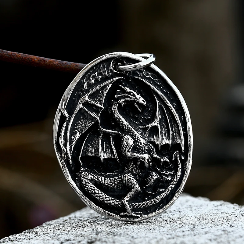 BEIER 2022 New Arrival 316L Stainless Steel Retro Dragon Pendant Round Medal Necklace Personality Necklace Animal Viking Jewelry