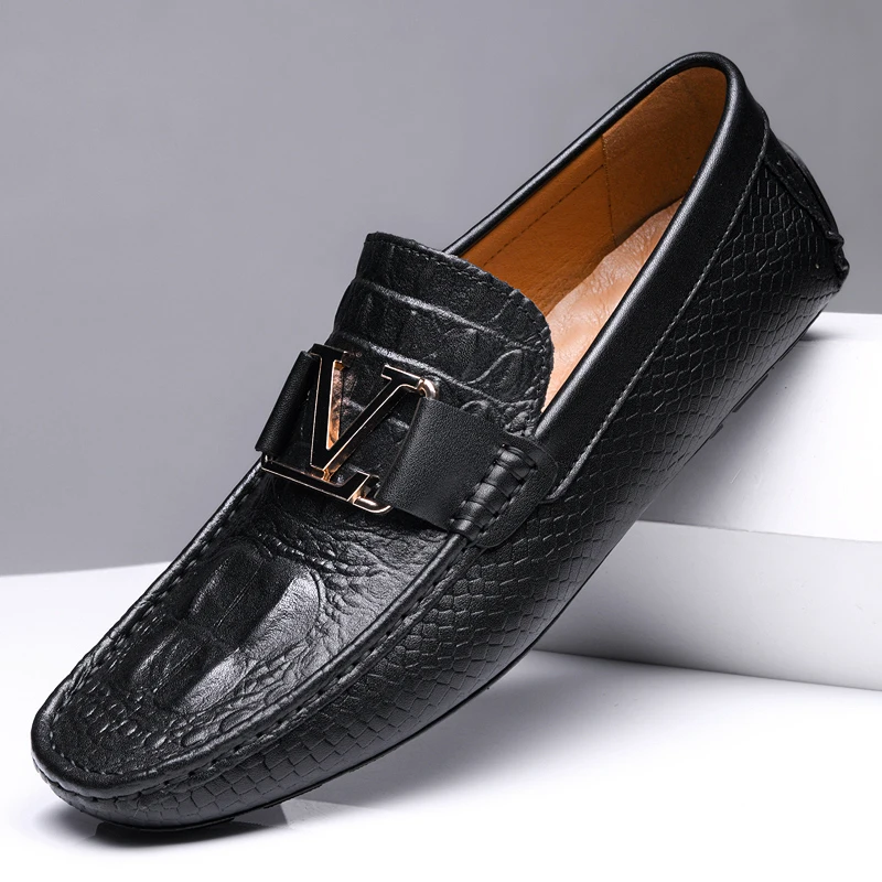 Zapatos de piel de vaca con patrón de cocodrilo para hombre, zapatos de ocio para perezosos, con capa de cabeza, fondo suave, conducción de un