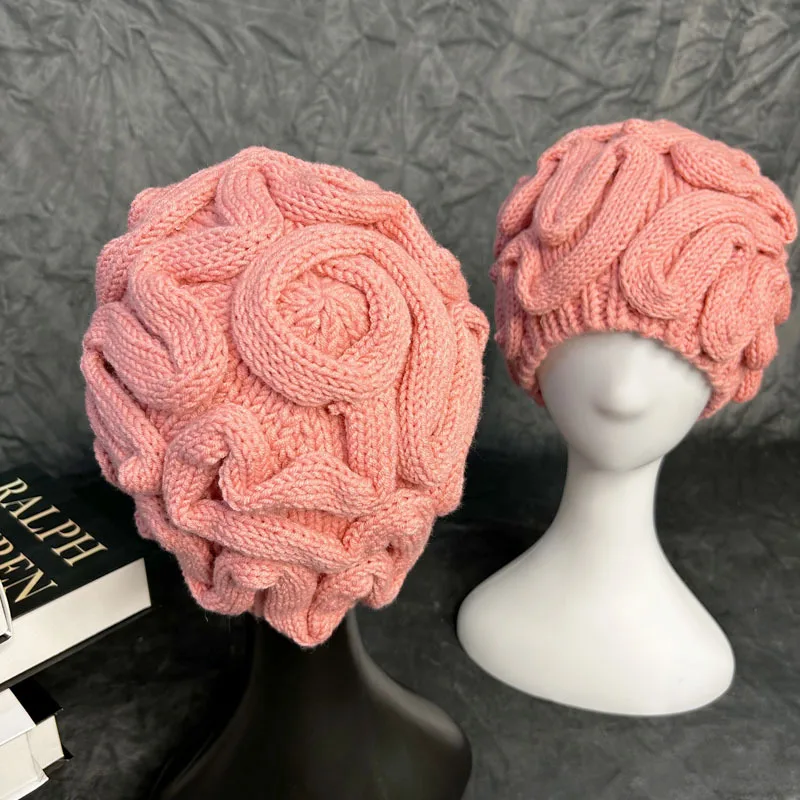 สีชมพูสี Brimless หมวกถักผู้หญิงผู้ชายหมวกสมองหนาถักหมวกหมวกตลกการออกแบบสมองสําหรับฤดูหนาวขี่จักรยานกลางแจ้ง
