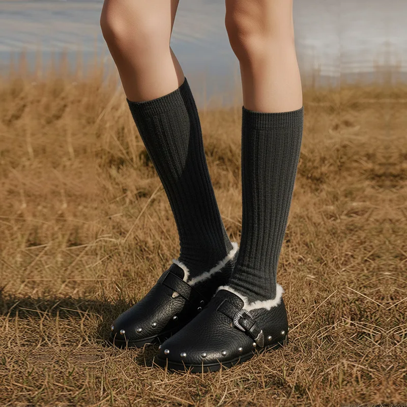 

Autumn Increased Internal Thickened wool Single shoe Round toe Belt buckle large size rivet Women's flats shoes