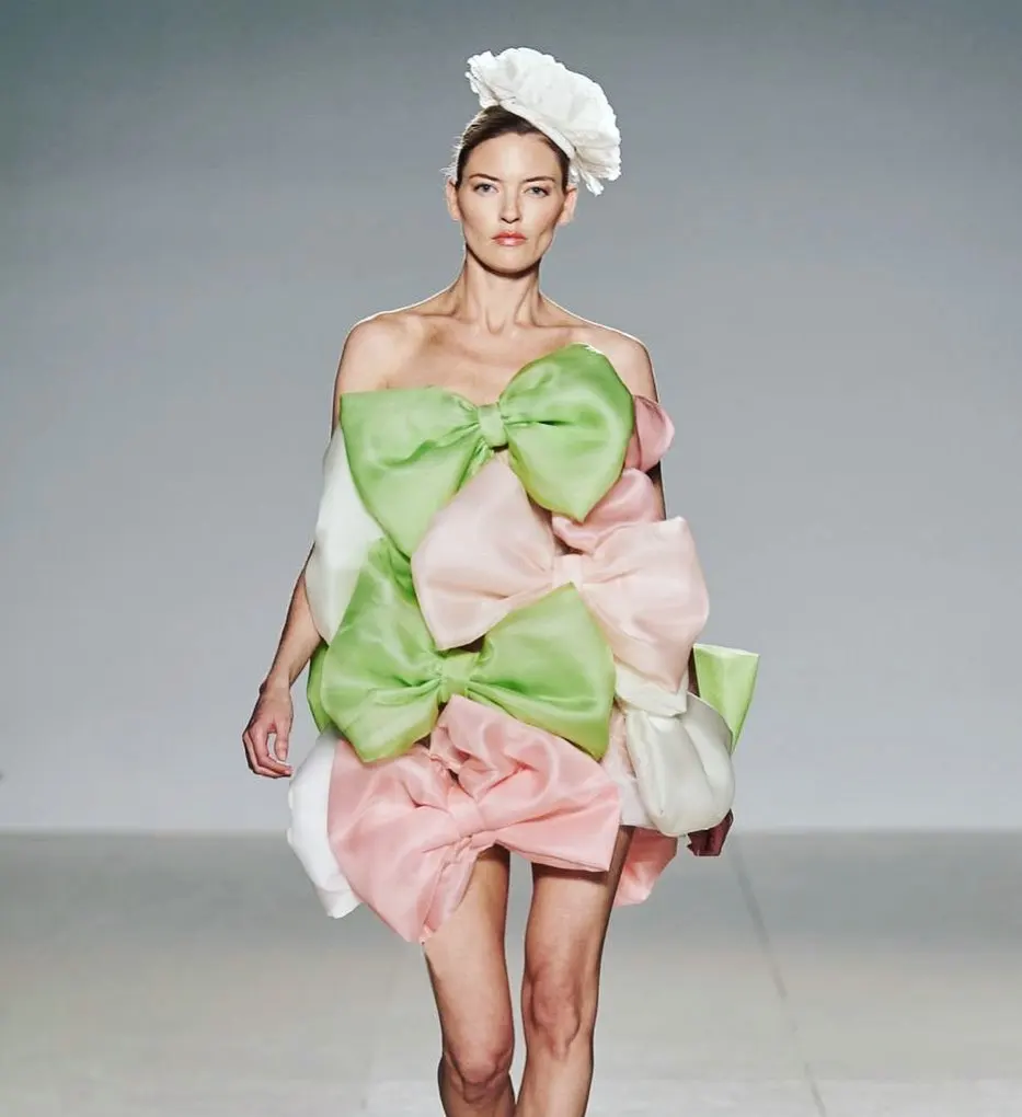 فستان سويتي ملون بدون حمالات على شكل حرف a للفتيات فستان حفلات أعياد الميلاد فساتين نسائية قصيرة بفيونكة لطيفة