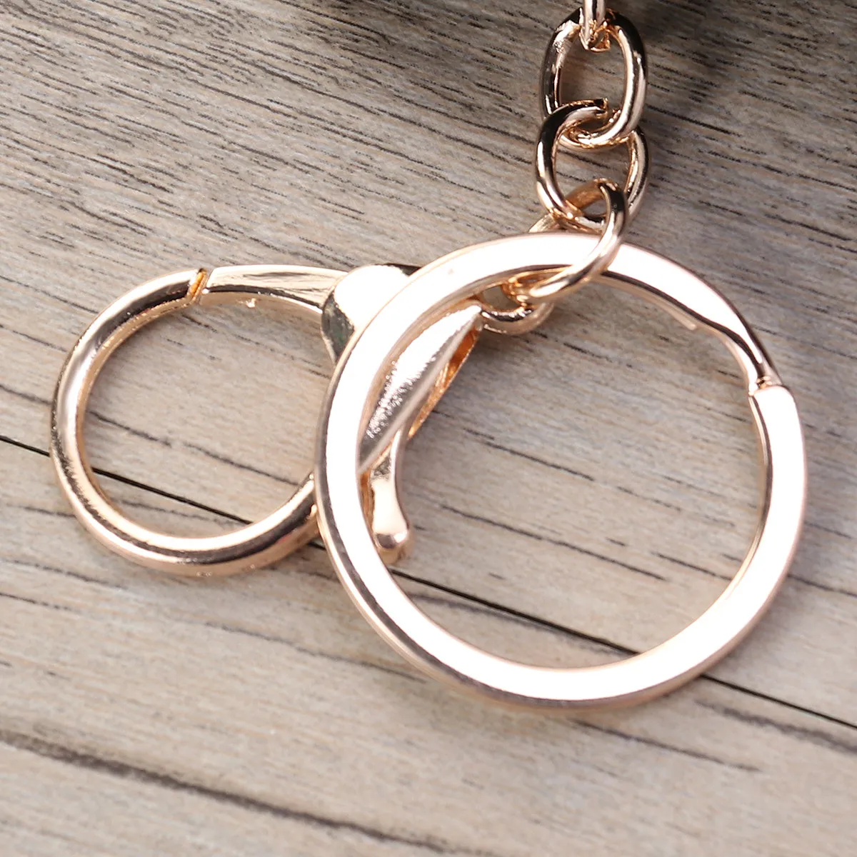 

Sleeping Baby Keychain Pom Pom Black Cute Hanging Pendant Perfect Gift Car Key Ring Organizer Charming Decoration