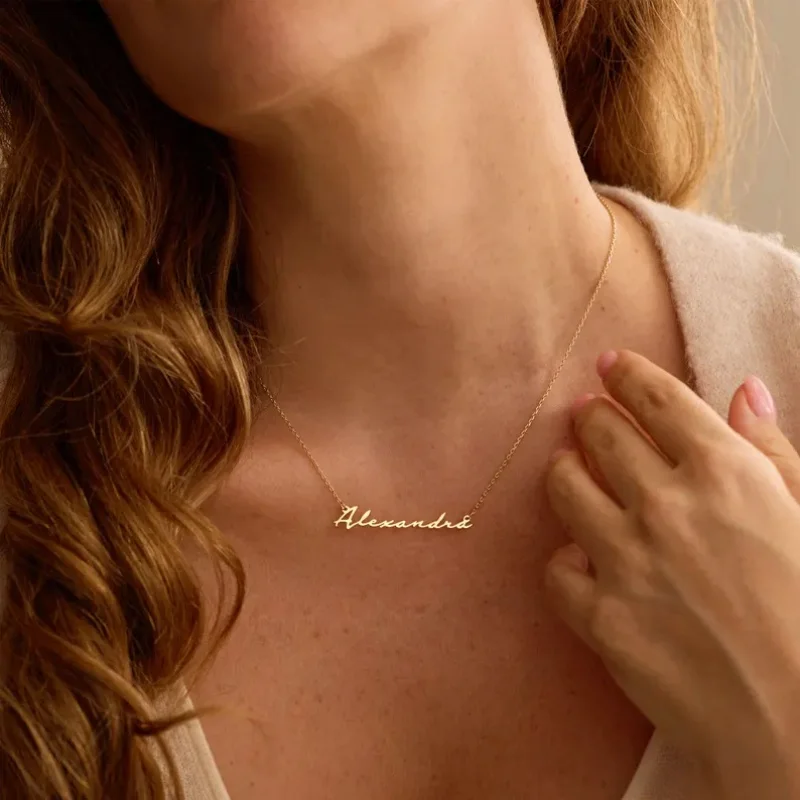 Colar Personalizado com Nome, Moderno e Simples, em Aço Inoxidável Dourado, Pingente Choker com Placa de Nome, Presente