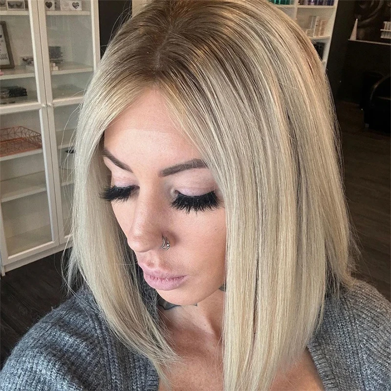 Perruque Bob Synthétique Courte et Lisse avec Racines Foncées, Blonde Ombrée, HD Transparente, Naissance des Cheveux Réaliste, Pre-plucked