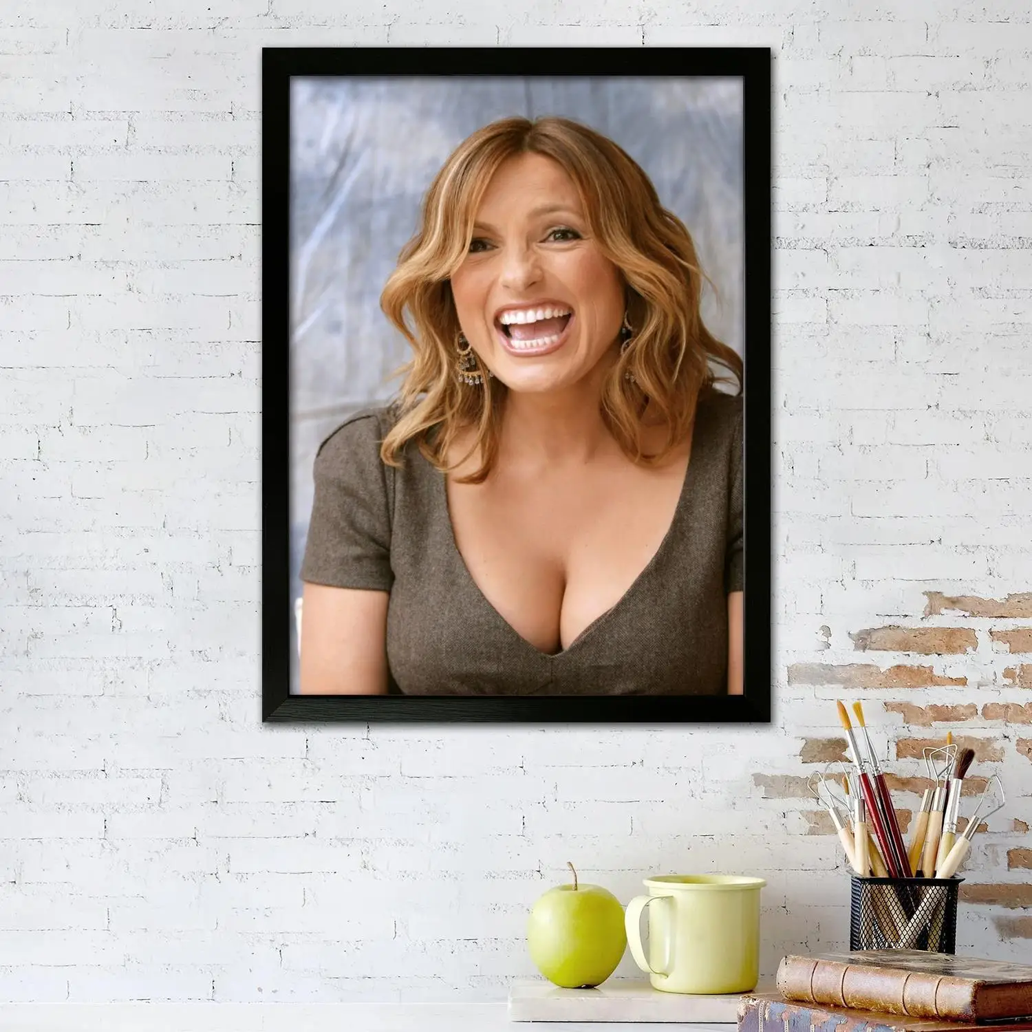 mariska hargitay Canvas Art Poster, Wall Art, Picture Print, Modern Family, Bedroom Decor, Posters,Decorative painting