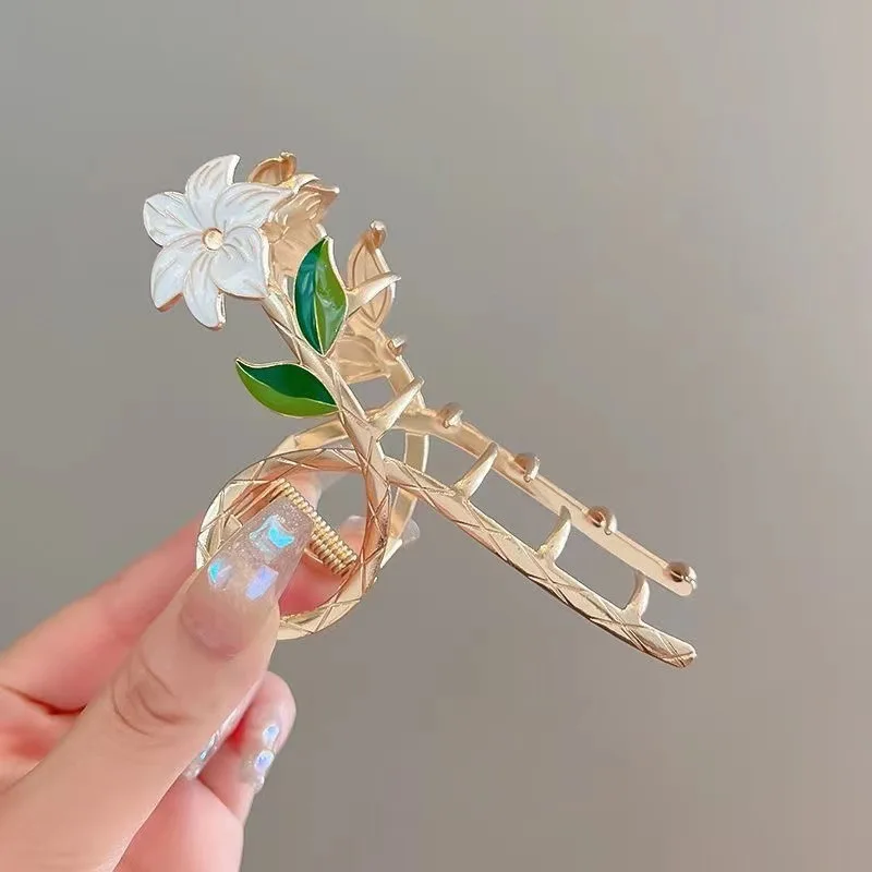 Super Immortal Lily Flower Claw Clip Large Shark Clip High Grade Back Head Spoon Hair Clip New Hair Accessories for Women