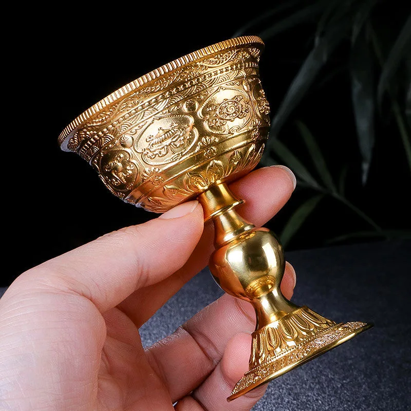 Embossed Brass Candle Cup Romantic Flower Gold Candlestick Buddhist Lamp Holder Wedding Dinner Home Collection Table Decoration