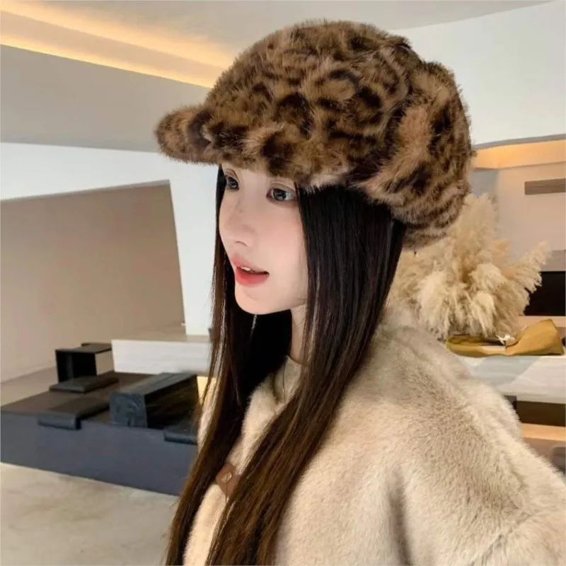 New warm and fashionable fisherman's hat thickened ear-protecting basin plush versatile stylish Lei Feng