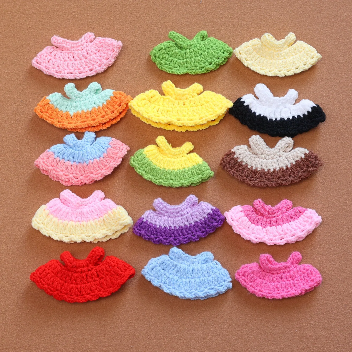 

10cm Mini Labubu 4.0 Doll Clothes 4th-Gen Labubu Cute Knitted Dress Christmas Sets Accessories for Mini Labubu