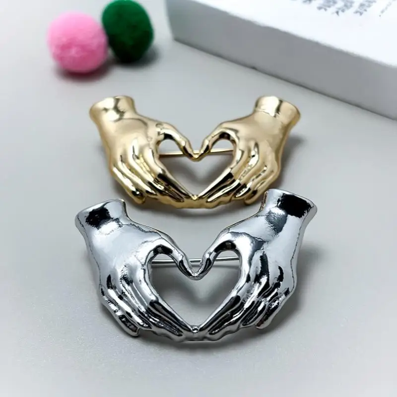 Gender Neutral Hand Pose Heart Brooch Minimalist Unisex Jewelry Pin for Work Casual Party Daily Wear Elegant Gift for Colleague