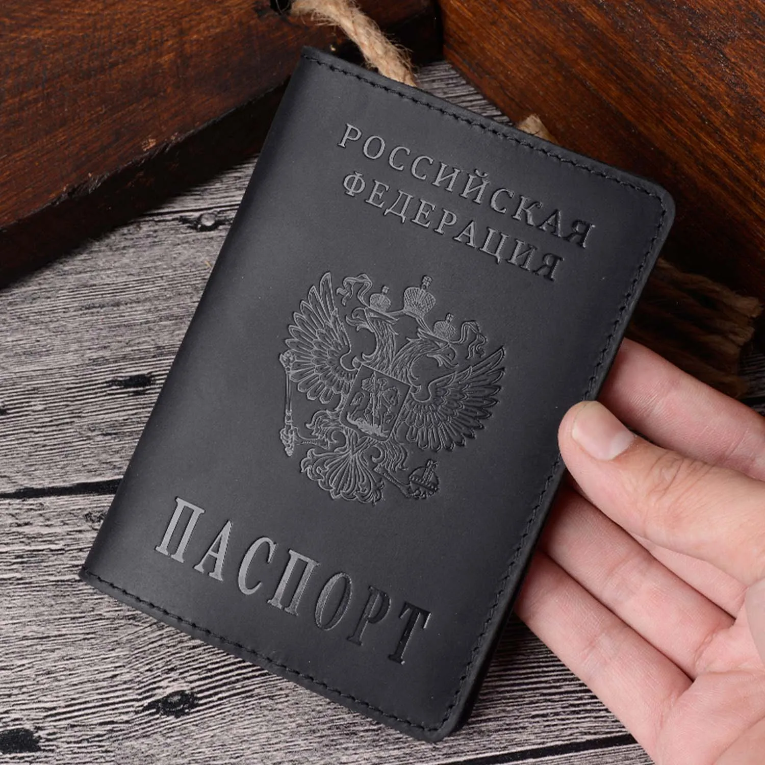 Wholesale Custom Crazy Horse Leather Russia Passport Holder Men Travel Covers Genuine Leather Passport Protector Russia