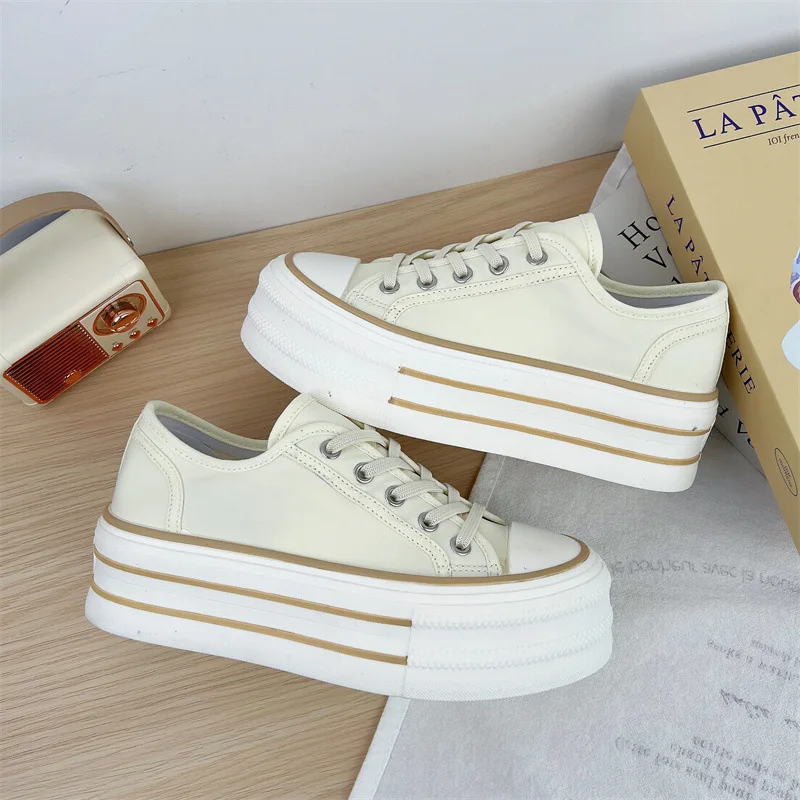 Platform Sneakers Women Men Low Top Canvas Shoes for Women Classic Lace Up Canvas Platform Shoes Casual Tennis Walking Sneakers