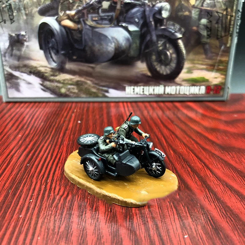 1/72 Scale Model German R-12 Motorcycle Action Figure Scene Accessory Toys  DIY Dolls Ornament Collection Display For Fans Gifts