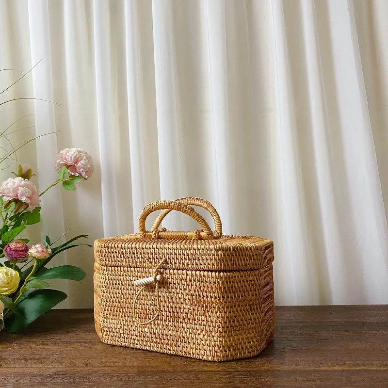 

Kitchen Handwoven Rattan Storage Box with Handle Wicker Ornament Box Tea Food Container Picnic Bread Fruit Cake Basket Organizer