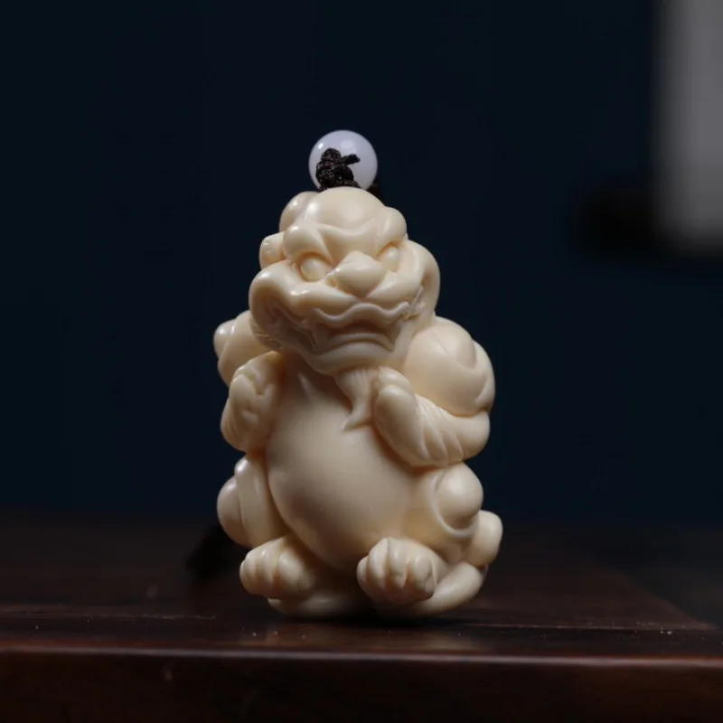 

Factory Direct Supply Ivory Nut Pi Xiu Pendant Hand Pieces Pixiu Car Decoration Plaything Animal Crafts Ornaments