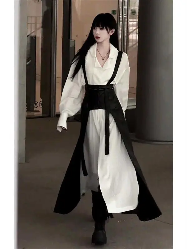 Cooler und schicker Damenanzug, Herbst, neues Nischendesign, Strapskleid, Pure Desire, geteiltes Hemd