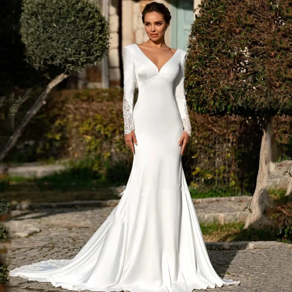 

Classic Wedding Dress 2026 Deep V Neck Full Sleeves Lace Appiques Open Back Satin Bride Dresses Vestidos Robe Mariage